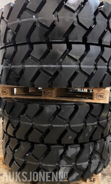 4 stk Michelin 14.00 R24 anleggsdekk med felg - ny gummibane nå - Membangun inventaris: gambar 1 4 stk Michelin 14.00 R24 anleggsdekk med felg - ny gummibane nå - Membangun inventaris: gambar 1
