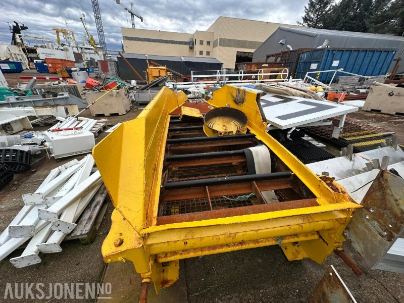 Keestrack hydraulisk sikt - 2 stk nye sikteduker Ø60 mm - Hydraulisk drift - 31SCR200-00 V03 - Screener: gambar 5 Keestrack hydraulisk sikt - 2 stk nye sikteduker Ø60 mm - Hydraulisk drift - 31SCR200-00 V03 - Screener: gambar 5