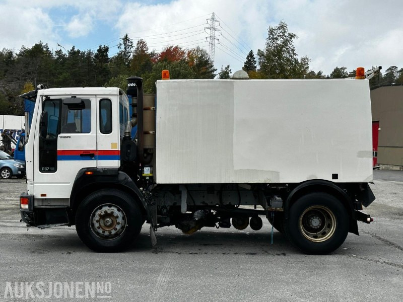 1995 Volvo FS 718 4x2 Sopebil/Feiebil - Kendaraan Kota/ Khusus: gambar 4 1995 Volvo FS 718 4x2 Sopebil/Feiebil - Kendaraan Kota/ Khusus: gambar 4
