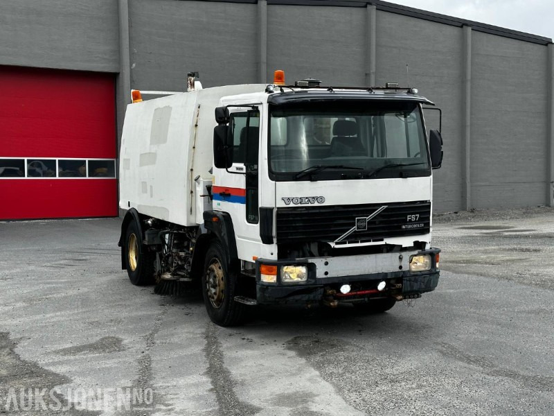1995 Volvo FS 718 4x2 Sopebil/Feiebil - Kendaraan Kota/ Khusus: gambar 3 1995 Volvo FS 718 4x2 Sopebil/Feiebil - Kendaraan Kota/ Khusus: gambar 3