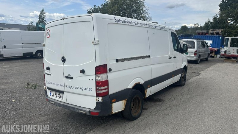 2007 Mercedes-Benz Sprinter 518 CDI | Spylebil | 184 hk | Komplett rigg med tank og slangetromler - Kendaraan Kota/ Khusus: gambar 5 2007 Mercedes-Benz Sprinter 518 CDI | Spylebil | 184 hk | Komplett rigg med tank og slangetromler - Kendaraan Kota/ Khusus: gambar 5