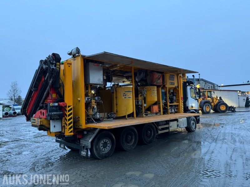 2017 Mercedes-Benz Arocs 3235 8x4, Injeksjonsrigg AMV, EURO 6, påmontert kran - Kendaraan Kota/ Khusus: gambar 5 2017 Mercedes-Benz Arocs 3235 8x4, Injeksjonsrigg AMV, EURO 6, påmontert kran - Kendaraan Kota/ Khusus: gambar 5