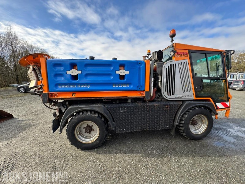2018 Hansa APZ1003L Redskapsbærer med Bucher Husky 1500 W FS strøer - Kendaraan Kota/ Khusus: gambar 5 2018 Hansa APZ1003L Redskapsbærer med Bucher Husky 1500 W FS strøer - Kendaraan Kota/ Khusus: gambar 5