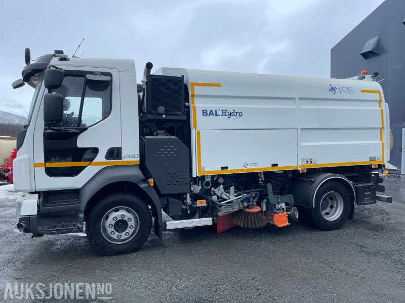 2023 Volvo FL 280 hk * BAL`Hydro Feiebil/Sweeper * Klar for sesongen * 2500 Km * Leveres med ny Eu kontroll * - Kendaraan Kota/ Khusus: gambar 2 2023 Volvo FL 280 hk * BAL`Hydro Feiebil/Sweeper * Klar for sesongen * 2500 Km * Leveres med ny Eu kontroll * - Kendaraan Kota/ Khusus: gambar 2