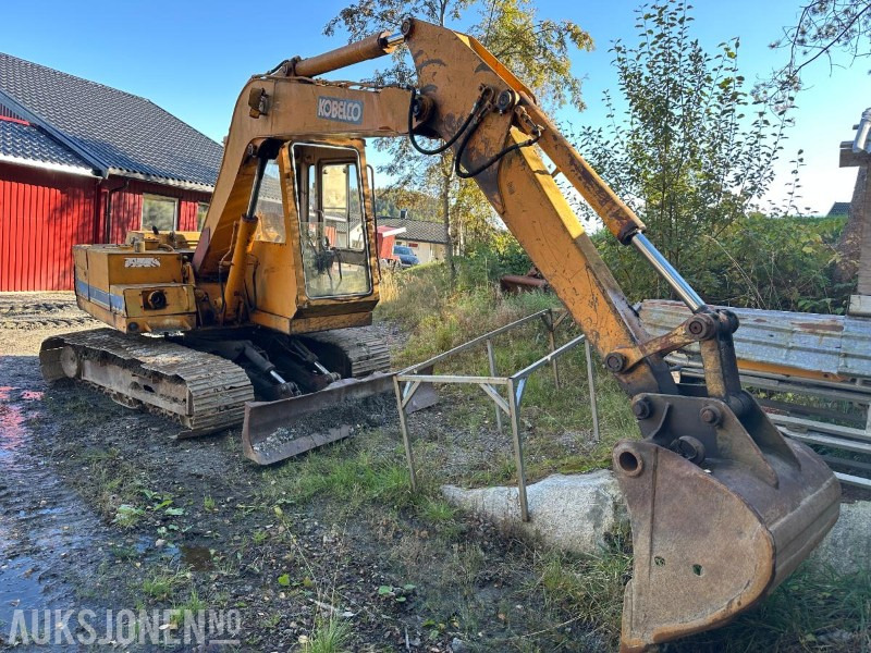 Kobelco k903B gravemaskin - Ekskavator: gambar 1 Kobelco k903B gravemaskin - Ekskavator: gambar 1