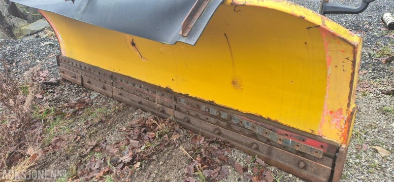 2004 Steinsland KBS 3300 brøyteskjær - Lampiran untuk Peralatan konstruksi: gambar 4 2004 Steinsland KBS 3300 brøyteskjær - Lampiran untuk Peralatan konstruksi: gambar 4