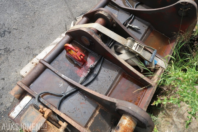 2012 Gjerstad Hurtigfeste til Volvo L120G hjullaster - Lampiran untuk Peralatan konstruksi: gambar 5 2012 Gjerstad Hurtigfeste til Volvo L120G hjullaster - Lampiran untuk Peralatan konstruksi: gambar 5