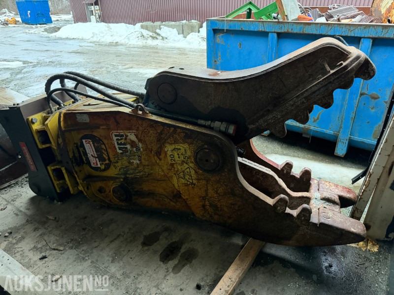 2016 Mantovanibenne RP38-IT3-SS/BRP Rivningssaks / Betongsaks - S80 Oilquick - Lampiran untuk Peralatan konstruksi: gambar 5 2016 Mantovanibenne RP38-IT3-SS/BRP Rivningssaks / Betongsaks - S80 Oilquick - Lampiran untuk Peralatan konstruksi: gambar 5