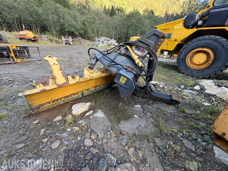 2016 Stark HT2800R Planeringsskjær / Høvler / Høvelskjær - Lampiran untuk Peralatan konstruksi: gambar 2 2016 Stark HT2800R Planeringsskjær / Høvler / Høvelskjær - Lampiran untuk Peralatan konstruksi: gambar 2