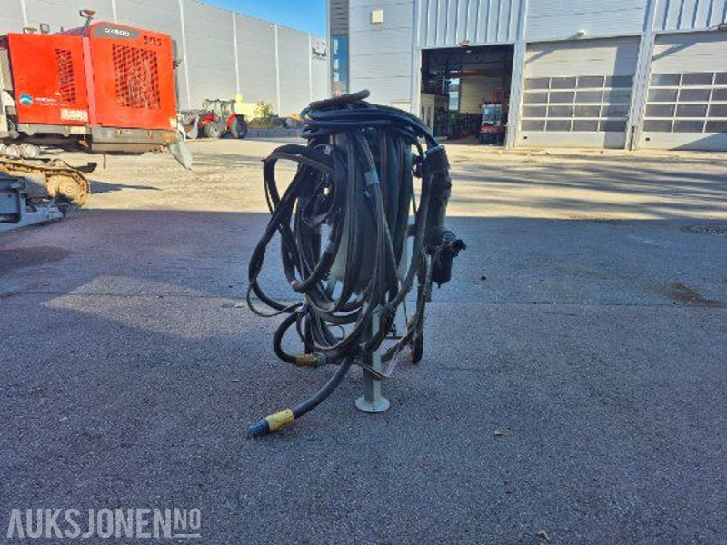 2017 Andre Clemco 50L Sandblåser - Lampiran untuk Peralatan konstruksi: gambar 2 2017 Andre Clemco 50L Sandblåser - Lampiran untuk Peralatan konstruksi: gambar 2