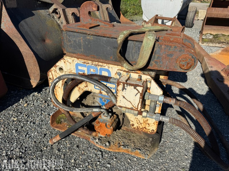 Furukawa vibroplate for gravemaskin med KM20 feste - Lampiran untuk Peralatan konstruksi: gambar 3 Furukawa vibroplate for gravemaskin med KM20 feste - Lampiran untuk Peralatan konstruksi: gambar 3