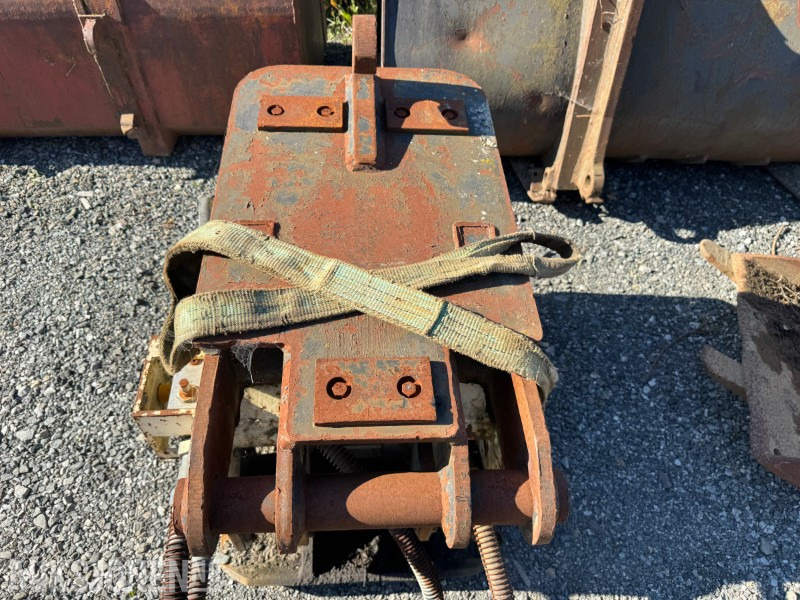 Furukawa vibroplate for gravemaskin med KM20 feste - Lampiran untuk Peralatan konstruksi: gambar 5 Furukawa vibroplate for gravemaskin med KM20 feste - Lampiran untuk Peralatan konstruksi: gambar 5