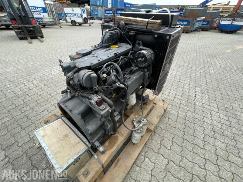 UBRUKT 2012 Deutz TCD 2012 L04 2V Motor - Hydraulikkpumpe - Styreskap/startskap - UBRUKT - Kjøpt inn for å passe til Powerscreen Warrior og Chieftain 1400. - Lampiran untuk Peralatan konstruksi: gambar 3 UBRUKT 2012 Deutz TCD 2012 L04 2V Motor - Hydraulikkpumpe - Styreskap/startskap - UBRUKT - Kjøpt inn for å passe til Powerscreen Warrior og Chieftain 1400. - Lampiran untuk Peralatan konstruksi: gambar 3