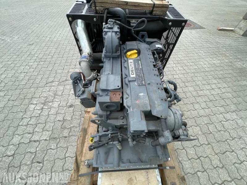 UBRUKT 2012 Deutz TCD 2012 L04 2V Motor - Hydraulikkpumpe - Styreskap/startskap - UBRUKT - Kjøpt inn for å passe til Powerscreen Warrior og Chieftain 1400. - Lampiran untuk Peralatan konstruksi: gambar 2 UBRUKT 2012 Deutz TCD 2012 L04 2V Motor - Hydraulikkpumpe - Styreskap/startskap - UBRUKT - Kjøpt inn for å passe til Powerscreen Warrior og Chieftain 1400. - Lampiran untuk Peralatan konstruksi: gambar 2