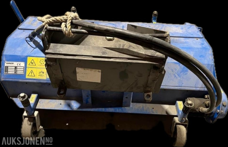 Zappator BRU 120 Kostemaskin - Feiemaskin med oppsamler og hydraulisk drift på feiekost 1,2 m bredde og flyt ramme - Lampiran untuk Peralatan konstruksi: gambar 1 Zappator BRU 120 Kostemaskin - Feiemaskin med oppsamler og hydraulisk drift på feiekost 1,2 m bredde og flyt ramme - Lampiran untuk Peralatan konstruksi: gambar 1
