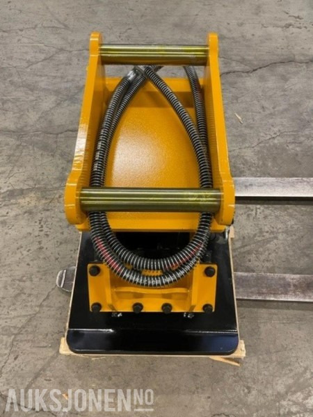 NY HENIMA VIBROPLATE TIL 4-9 TONNS GRAVEMASKIN S50 FESTE M/GARANTI - Roller: gambar 4 NY HENIMA VIBROPLATE TIL 4-9 TONNS GRAVEMASKIN S50 FESTE M/GARANTI - Roller: gambar 4
