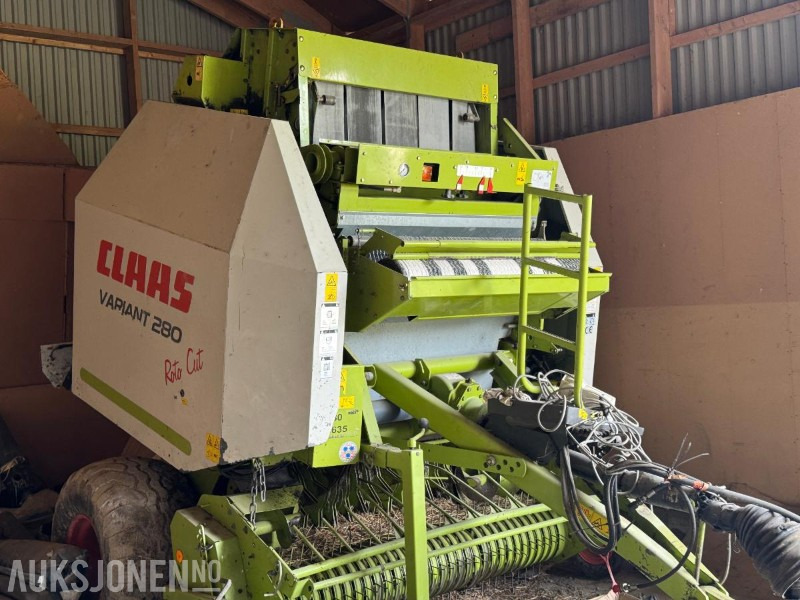 2006 Claas Variant 280 rundballepresse / Beltepresse - Peralatan pertanian: gambar 2 2006 Claas Variant 280 rundballepresse / Beltepresse - Peralatan pertanian: gambar 2