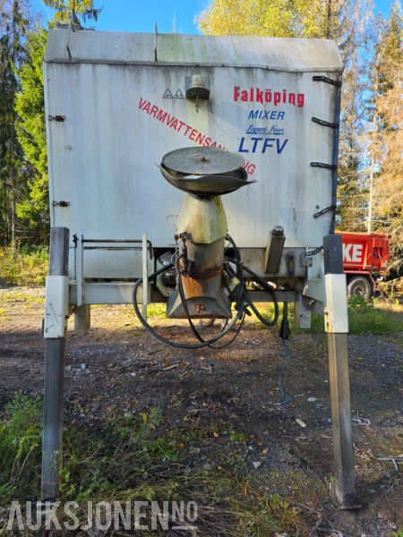 2009 Falkøping mixer C-LTFV - Peralatan pertanian: gambar 4 2009 Falkøping mixer C-LTFV - Peralatan pertanian: gambar 4