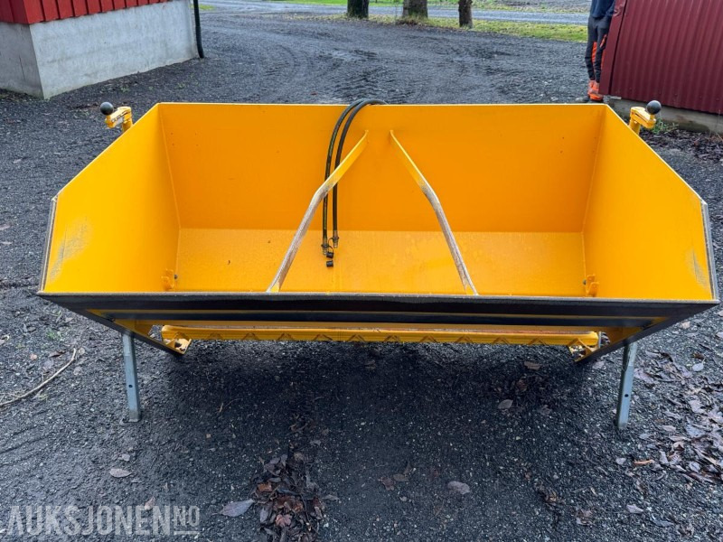 2015 Falköping S-20T strøkasse / 2 m3 - Peralatan pertanian: gambar 2 2015 Falköping S-20T strøkasse / 2 m3 - Peralatan pertanian: gambar 2