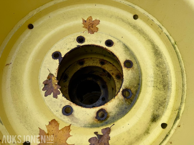 Felgsett til John Deere – AL118455 og AL174627 - Peralatan pertanian: gambar 4 Felgsett til John Deere – AL118455 og AL174627 - Peralatan pertanian: gambar 4