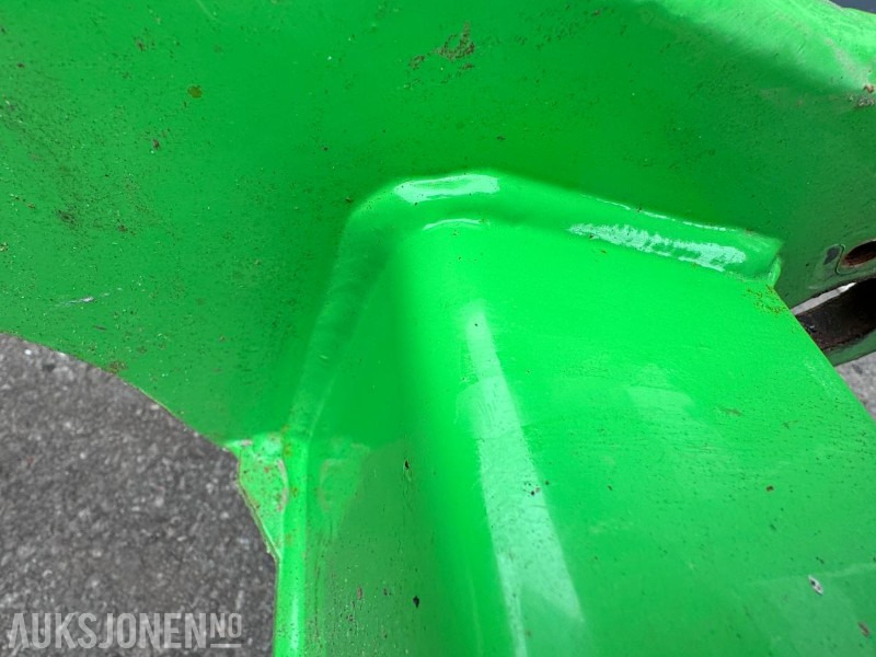 Lite brukt løftearm til Avant 630 - Peralatan pertanian: gambar 3 Lite brukt løftearm til Avant 630 - Peralatan pertanian: gambar 3