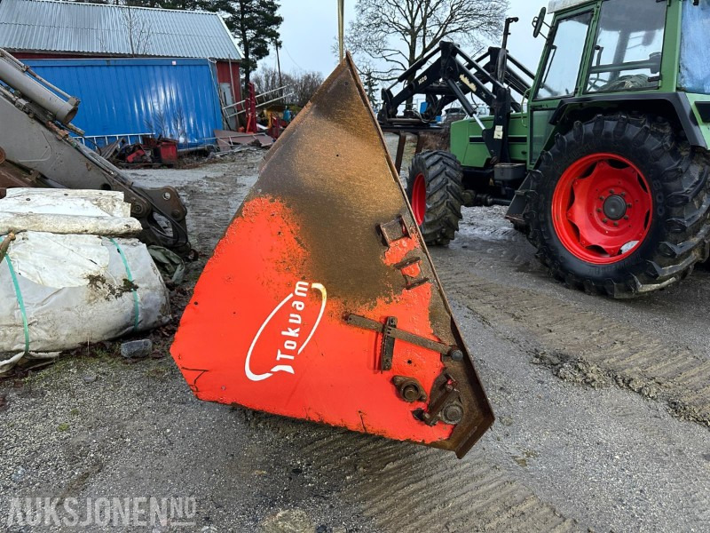 TOKVAM SAND-/STRØKASSE (REPOBJEKT) - Peralatan pertanian: gambar 2 TOKVAM SAND-/STRØKASSE (REPOBJEKT) - Peralatan pertanian: gambar 2