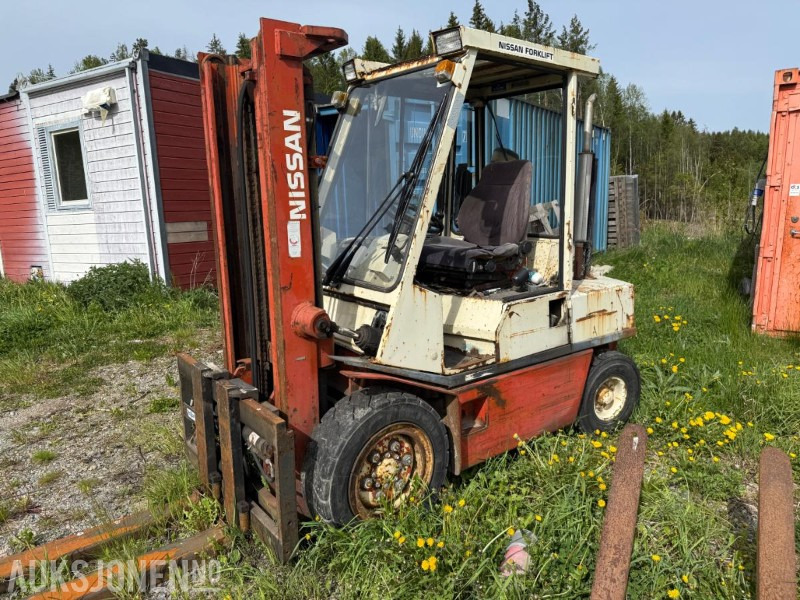 1990 Nissan gaffeltruck. - Peralatan untuk menangani material: gambar 5 1990 Nissan gaffeltruck. - Peralatan untuk menangani material: gambar 5