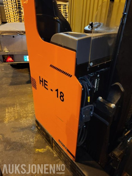 2006 HE-18 BT-RRB1AC Skyvemasttruck - Peralatan untuk menangani material: gambar 3 2006 HE-18 BT-RRB1AC Skyvemasttruck - Peralatan untuk menangani material: gambar 3