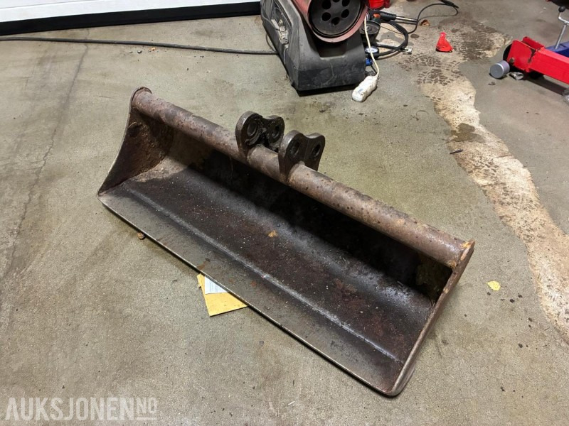 Pusseskuff til minigraver - stått på Volvo EC15 - ingen minstepris - Membangun inventaris: gambar 4 Pusseskuff til minigraver - stått på Volvo EC15 - ingen minstepris - Membangun inventaris: gambar 4