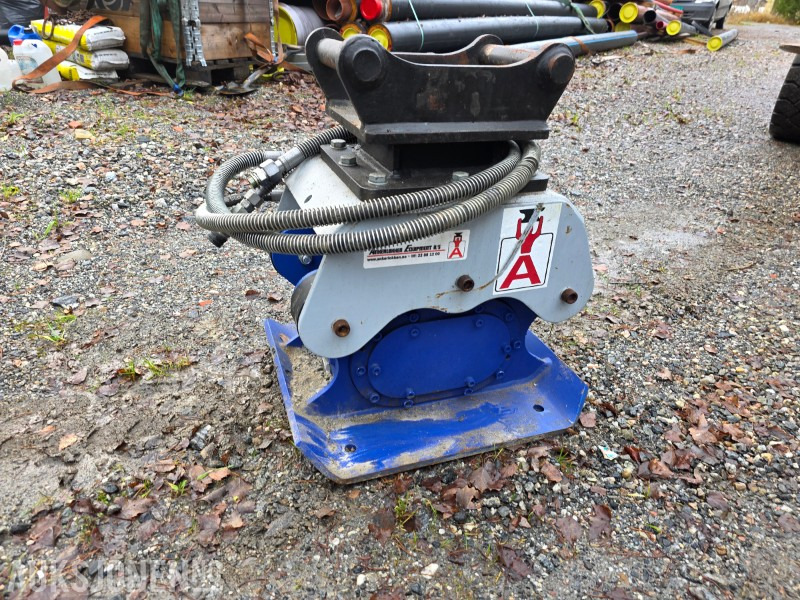 SAES HST F3LN -40 feste komprimator/vibroplate for gravemaskin - Roller: gambar 1 SAES HST F3LN -40 feste komprimator/vibroplate for gravemaskin - Roller: gambar 1