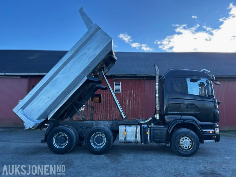 Scania R620 6x4 Tippbil – 2007 – 620 hk V8 – Maur Bilpåbygg - Truk jungkit: gambar 5 Scania R620 6x4 Tippbil – 2007 – 620 hk V8 – Maur Bilpåbygg - Truk jungkit: gambar 5