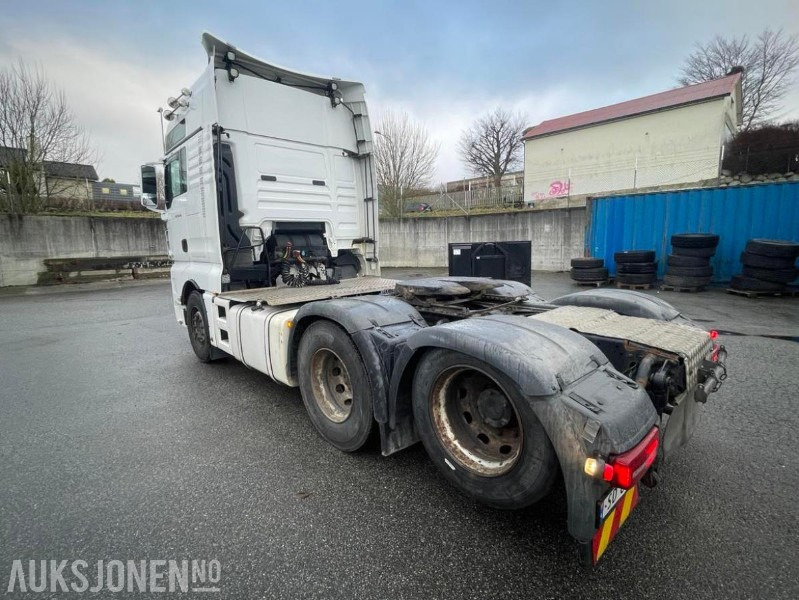 2016 MAN TGX 28.560 Trekkvogn 6X2 - 3 akslet - 560 hk. - 401154 km. - Tractor head: gambar 5 2016 MAN TGX 28.560 Trekkvogn 6X2 - 3 akslet - 560 hk. - 401154 km. - Tractor head: gambar 5