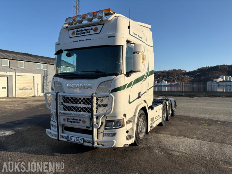 2019 Scania R730 6X4X2 Tungtrekker Euro6 maks vogntogvekt 150tonn - Tractor head: gambar 1 2019 Scania R730 6X4X2 Tungtrekker Euro6 maks vogntogvekt 150tonn - Tractor head: gambar 1