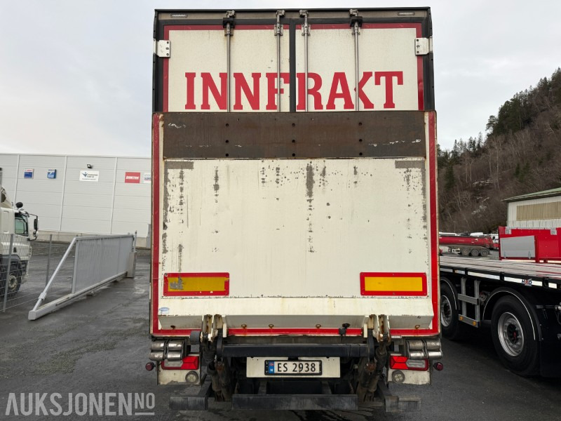 2019 Schmitz CARGOBULL thermo semi med bommer og bakløft - Trailer: gambar 4 2019 Schmitz CARGOBULL thermo semi med bommer og bakløft - Trailer: gambar 4