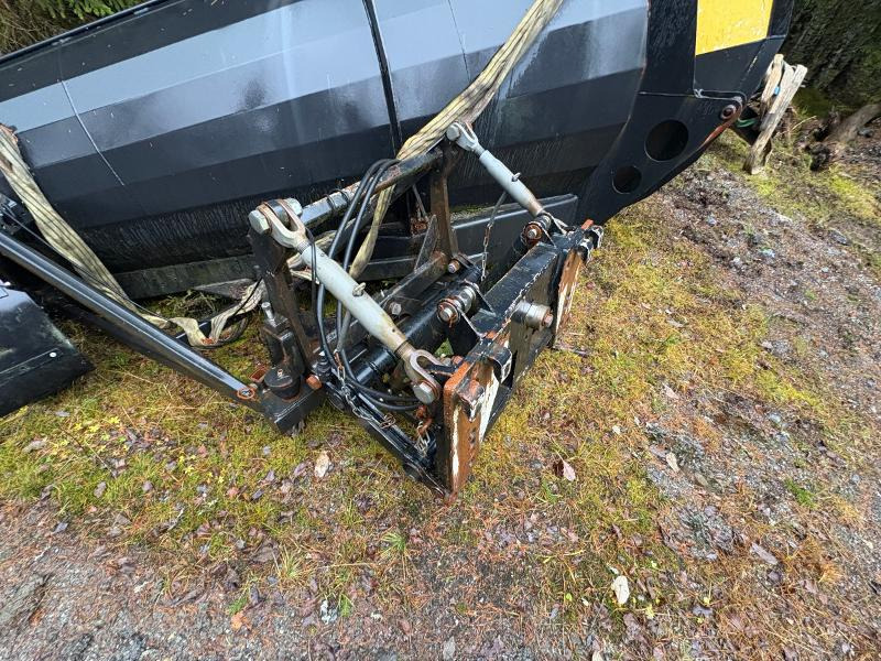 2009 Øveraasen Diagonalplog DH 285 D - Truk: gambar 5 2009 Øveraasen Diagonalplog DH 285 D - Truk: gambar 5