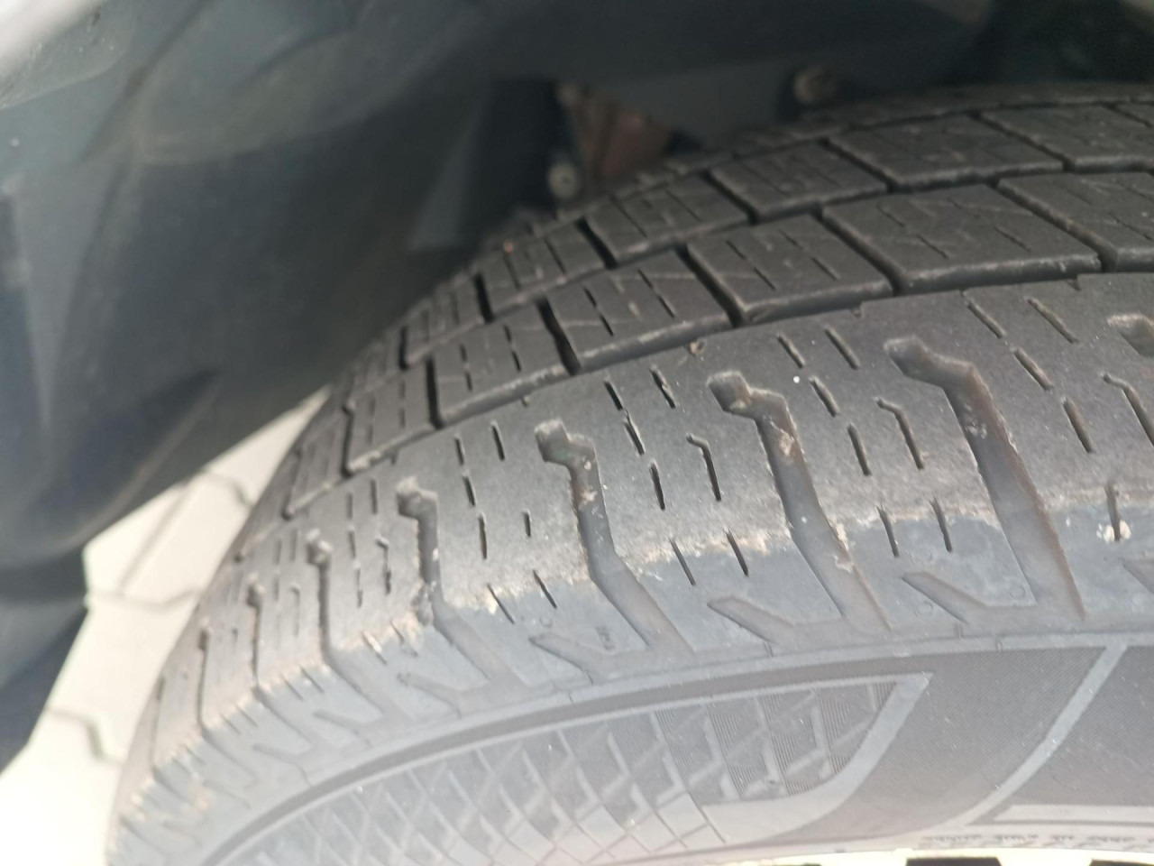 IVECO Daily 35S16A8V - Van panel: gambar 2 IVECO Daily 35S16A8V - Van panel: gambar 2