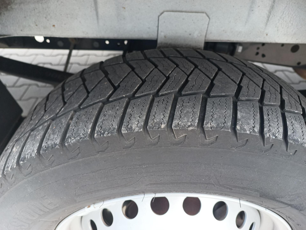 IVECO Daily 35S16V - Van panel: gambar 3 IVECO Daily 35S16V - Van panel: gambar 3