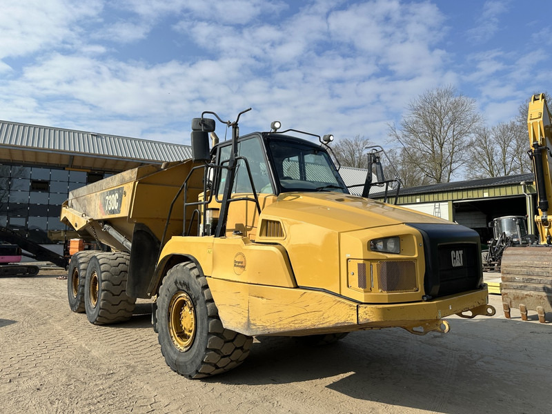Caterpillar 730 C Body heat - Tailgate - Central Lubrication - Tempat sampah: gambar 2 Caterpillar 730 C Body heat - Tailgate - Central Lubrication - Tempat sampah: gambar 2