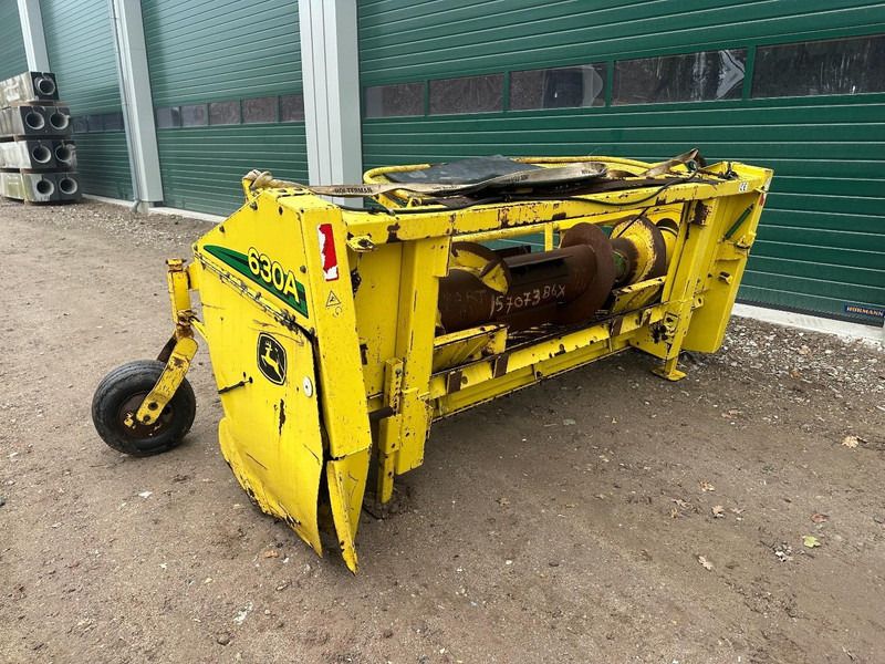 John Deere 630 A - Pemanen hijauan: gambar 3 John Deere 630 A - Pemanen hijauan: gambar 3