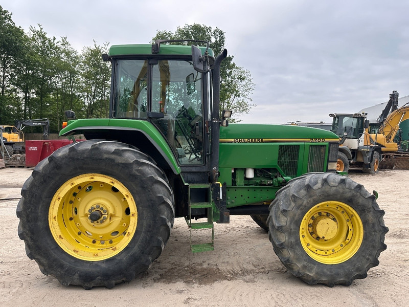 John Deere 7700 PowerQuad - Front linkage - Traktor: gambar 4 John Deere 7700 PowerQuad - Front linkage - Traktor: gambar 4