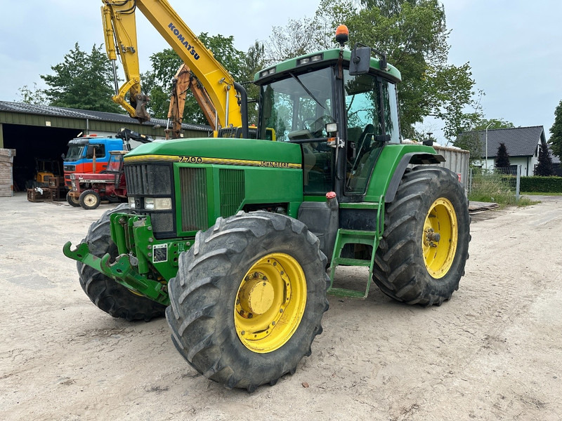 John Deere 7700 PowerQuad - Front linkage - Traktor: gambar 1 John Deere 7700 PowerQuad - Front linkage - Traktor: gambar 1