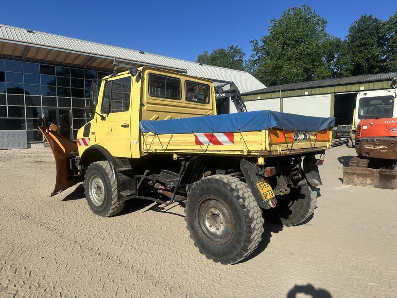Mercedes-Benz Unimog U 1000 32.883km // ORIGINAL MILEAGE - Truk bajak salju: gambar 5 Mercedes-Benz Unimog U 1000 32.883km // ORIGINAL MILEAGE - Truk bajak salju: gambar 5