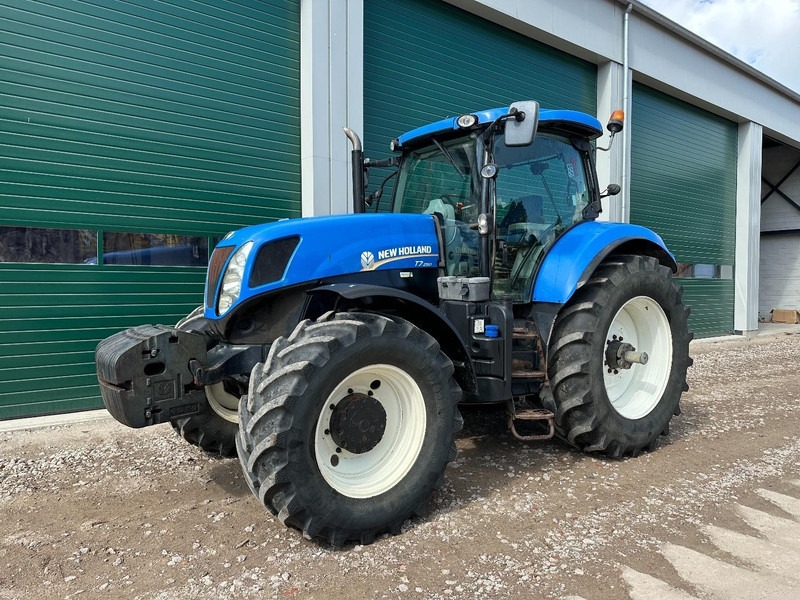 New Holland T7.250 Power Command - Traktor: gambar 1 New Holland T7.250 Power Command - Traktor: gambar 1