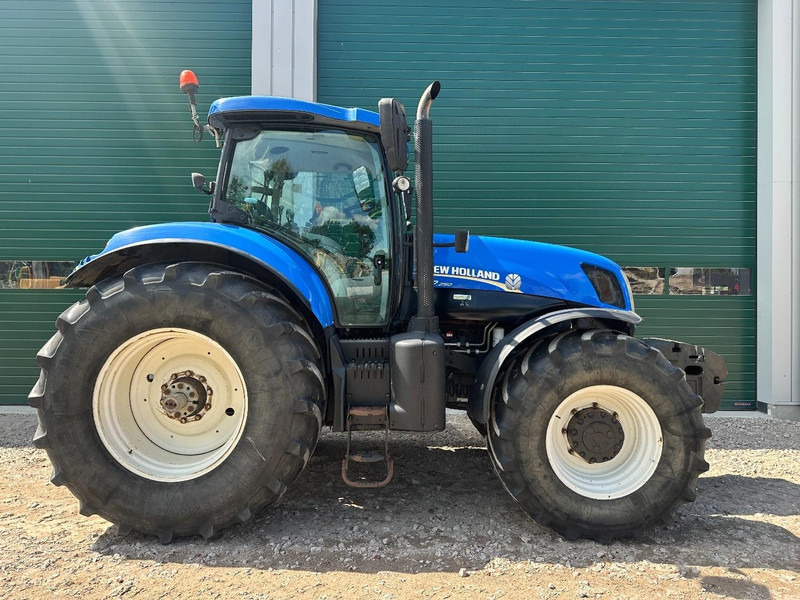 New Holland T7.250 Power Command - Traktor: gambar 4 New Holland T7.250 Power Command - Traktor: gambar 4