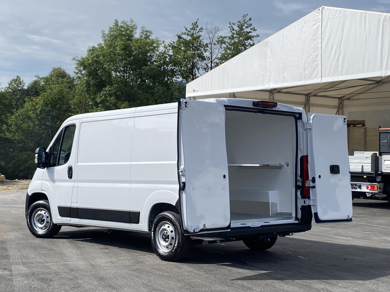 FIAT DUCATO L2H1 140PS | ISOLIERUNG OHNE KÜHLAGGREGAT - Van berpendingin: gambar 5 FIAT DUCATO L2H1 140PS | ISOLIERUNG OHNE KÜHLAGGREGAT - Van berpendingin: gambar 5