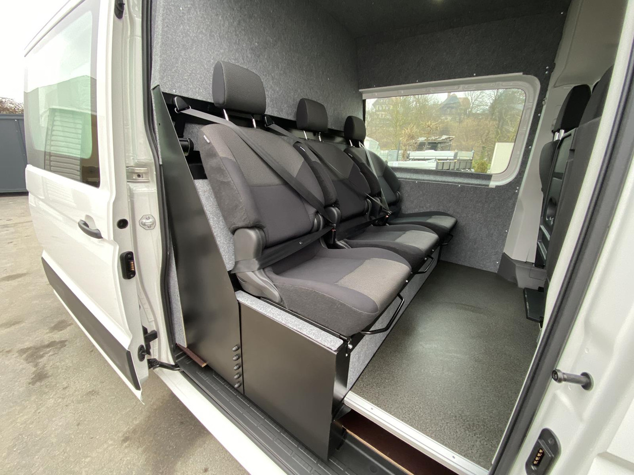 Van penumpang baru MAN TGE L4H3 180KM | SITZBANK ZWEITE REIHE + FLEXMO EINRICHTUNG: gambar 9 Van penumpang baru MAN TGE L4H3 180KM | SITZBANK ZWEITE REIHE + FLEXMO EINRICHTUNG: gambar 9