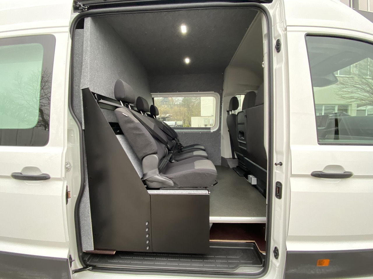 Van penumpang baru MAN TGE L4H3 180KM | SITZBANK ZWEITE REIHE + FLEXMO EINRICHTUNG: gambar 10 Van penumpang baru MAN TGE L4H3 180KM | SITZBANK ZWEITE REIHE + FLEXMO EINRICHTUNG: gambar 10