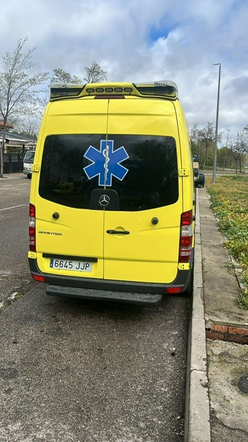 Mercedes Benz AMBULANCE Lot of 10 units Sprinter 313 CDI Automatic - Kendaraan Kota/ Khusus: gambar 2 Mercedes Benz AMBULANCE Lot of 10 units Sprinter 313 CDI Automatic - Kendaraan Kota/ Khusus: gambar 2