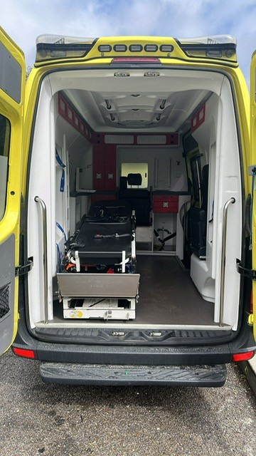 Mercedes Benz AMBULANCE Lot of 10 units Sprinter 313 CDI Automatic - Kendaraan Kota/ Khusus: gambar 3 Mercedes Benz AMBULANCE Lot of 10 units Sprinter 313 CDI Automatic - Kendaraan Kota/ Khusus: gambar 3