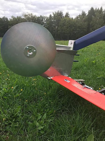 Mesin pemotong padang rumput baru Doppelmesser Frontmähwerk KEMA: gambar 14 Mesin pemotong padang rumput baru Doppelmesser Frontmähwerk KEMA: gambar 14